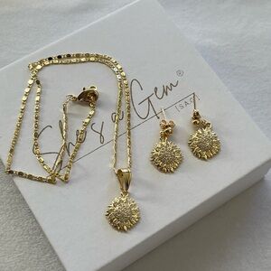 Gold Filled Sunburst Necklace and Earring Set